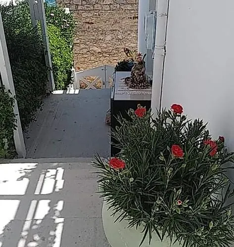 Ornella's & Laura's Secret Place Livadia (Tilos)